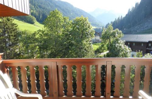 Areches Appartement | Appartement cosy pour 4-5 personnes, centre village, proche pistes, ascenseur, bien équipé - FR-1-342-163