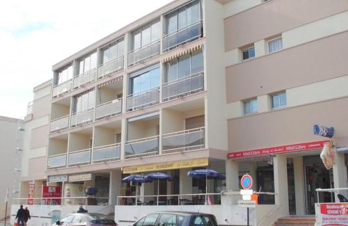 Balaruc-les-Bains Appartement | Appartement cosy avec balcon près des thermes, parking, animaux admis, non-fumeur, Balaruc-les-Bains - FR-1-503-33