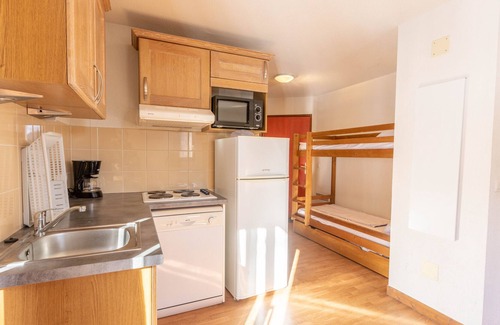 Les Bottieres Copropriété | Appartement Cosy | Kitchenette | Piscine et Sauna