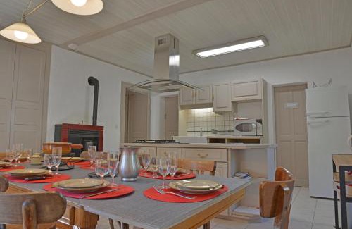Montriond Appartement | Appartement dans chalet 5 chambres 130 m2 centre village