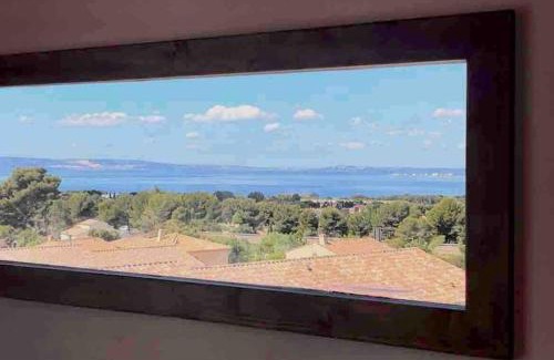 Rognac Appartement | Appartement de 2 à 6 personnes 3 chambres proche Aéroport Marseille Marignane -confortable - et tout équipé