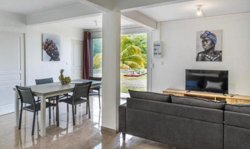 Le Precheur Appartement | Appartement des 5 Trésors - piscine et vue panoramique