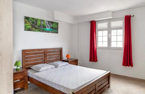 Le Precheur Appartement | Appartement des 5 Trésors - piscine et vue panoramique