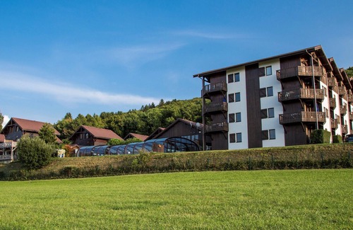 Evian-les-Bains Copropriété | Appartement Douillet + Vue sur Lac | Piscine couverte + Sauna