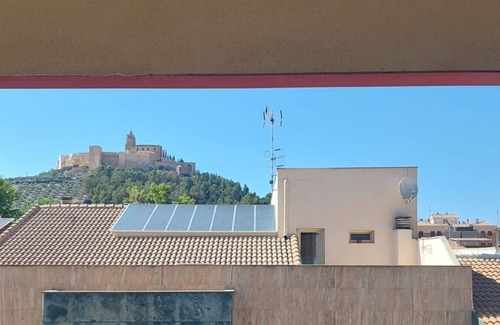 Alcala la Real Appartement | Appartement très agréable et calme entouré de bars-terrasses et parking gratuit.
