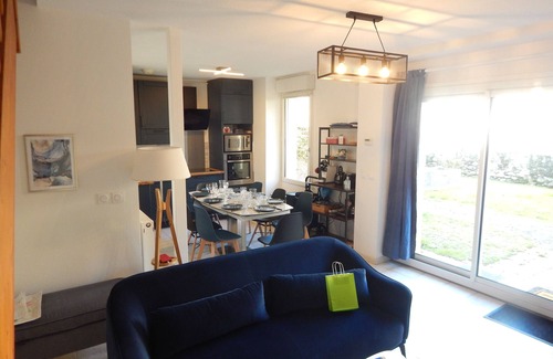 Bagneres-de-Bigorre Appartement | Appartement de standing 4* en triplex, jardin, cœur de ville, au calme, de 2 à 9