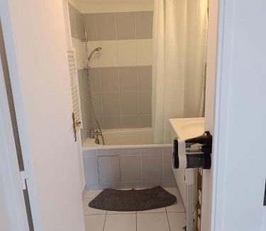 Carrieres-sous-Poissy Appartement | Appartement Cosy, 30 minutes de Paris