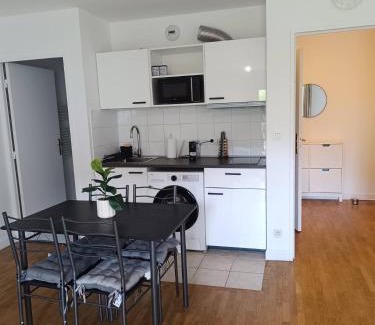 Carrieres-sous-Poissy Appartement | Appartement Cosy, 30 minutes de Paris