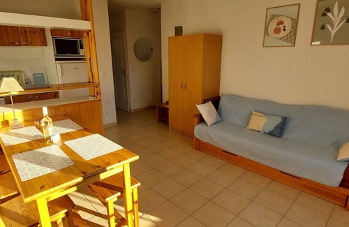 Montbrun-les-Bains Appartement | Résidence Les Sources, vue exceptionnelle. Idéale curistes et familles