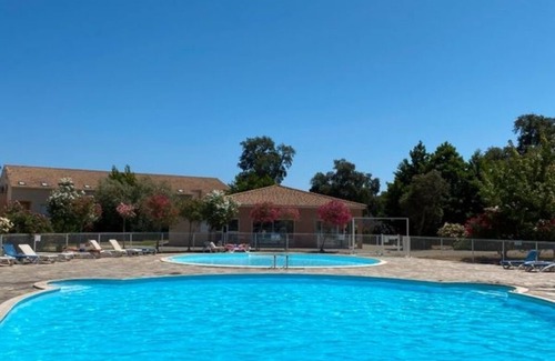 Santa-Maria-Poggio Appartement | Appartement Costa Verde, vue mer Avec Piscine et Plage à 400 m