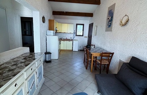 Santa-Maria-Poggio Appartement | Appartement Bruzzi Pieds Dans Leau