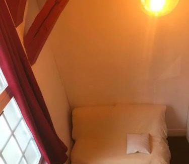 Old Town Appartement | Appartement Hypercentre de Troyes, Le BOUCHON, proche Gare