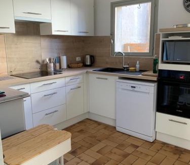 Gruissan Appartement | Appartement la corde a linge Gruissan village avec terrasses