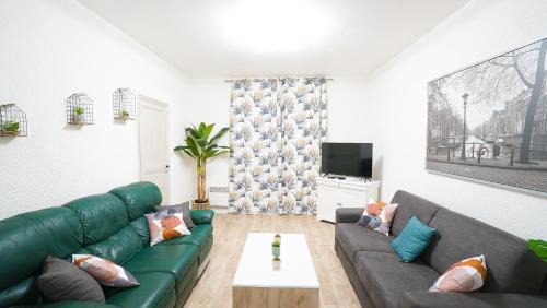 Les Halles - Valliere Appartement | Appartement Les Halles 2, Climatisation, Terrasse, Garage