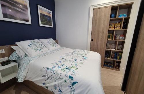 Vittel Appartement | Appartement lumineux 4* pour 2 à Vittel, proche thermes, WiFi, parking gratuit - FR-1-589-745