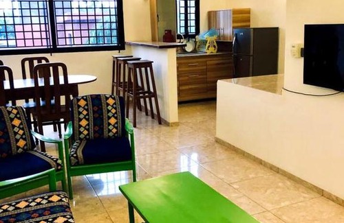 Porto-Novo Appartement | Appartement lumineux avec balcon à Porto-Novo, 65 m²