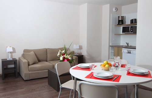 Roz-sur-Couesnon Copropriété | Appartement moderne au calme avec accès au sauna !
