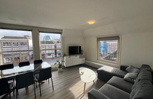 Leeuwarden Appartement | Appartement met prachtig uitzicht over de binnenstad van Leeuwarden