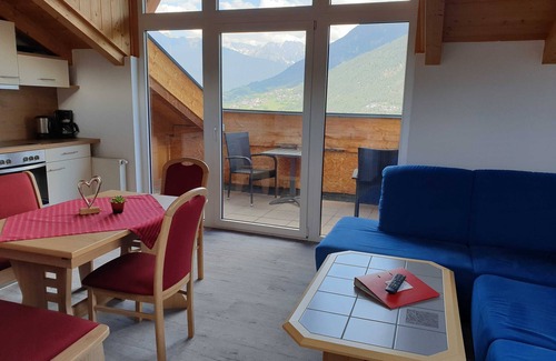 Arzl im Piztal Appartement | Appartement mit 2 Schlafzimmer - Gästehaus Falkenblick
