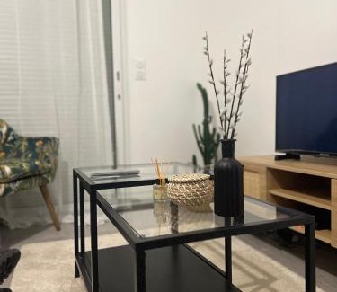 Carbon-Blanc Appartement | Appartement moderne et spacieux avec terrasse privée 2