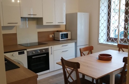Vizille Appartement | Appartement neuf pour 6 personnes face au parc du château