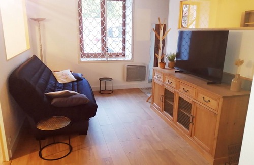 Vizille Appartement | Appartement neuf pour 6 personnes face au parc du château