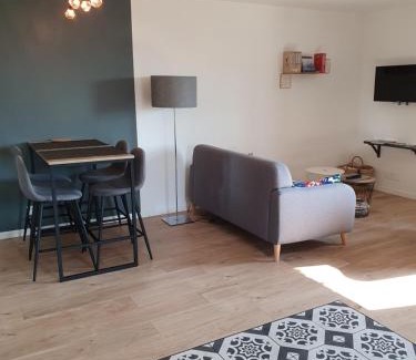 La Bohalle Appartement | Appartement Pierres de Loire- Linge inclus -1er étage