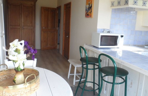 Piolenc Appartement | Appartement Piscine en campagne un havre de paix animaux de compagnie bienvenus