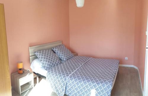 Bagneres-de-Bigorre Appartement | Appartement plein sud au RdC avec terrasse et parking