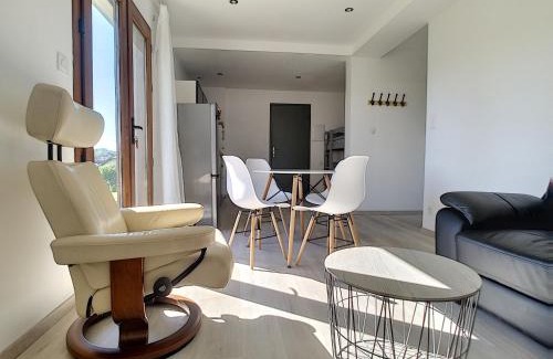 Clairvaux-les-Lacs Appartement | Appartement près du lac