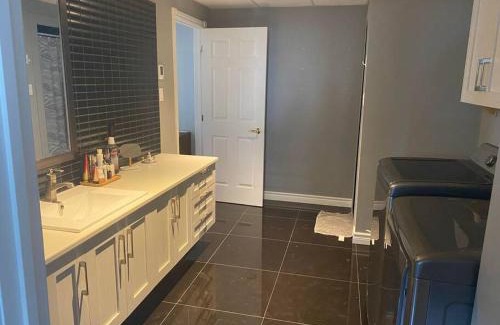 L'Ancienne-Lorette Appartement | Appartement privée dans une maison