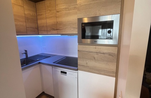 Cognet Appartement | Bel appartement rénové au pied des pistes, lumineux, vue montagne, certifié 4*.