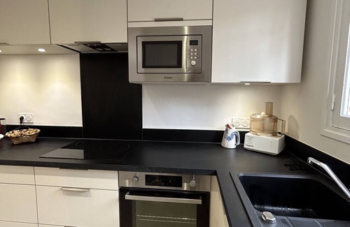 Cavaliere Appartement | T3 rénové proche plage avec jardin et parking à 5 mn à pied du centre et du port