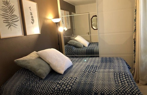 Thonon-les-Bains Appartement | Appartement refait a neuf dans le cadre idyllique de port ripaille