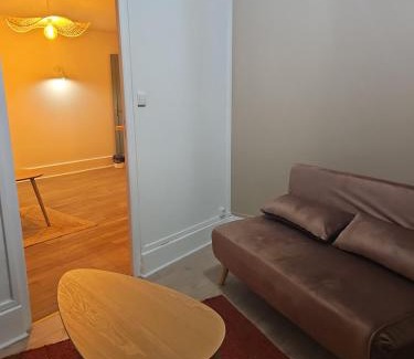 La Machine Appartement | Appartement Refait a neuf avec accès au jardin , local vélo