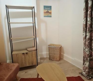 La Machine Appartement | Appartement Refait a neuf avec accès au jardin , local vélo