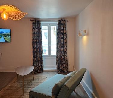 La Machine Appartement | Appartement Refait a neuf avec accès au jardin , local vélo
