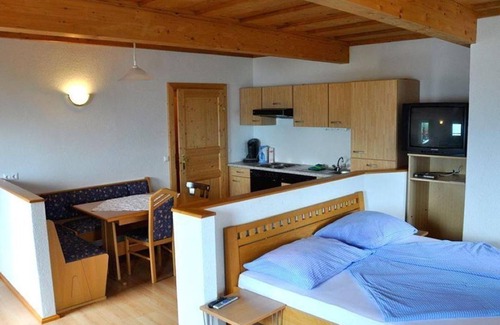 Spittal an der Drau Maison | Appartement »seeblick« im Haupthaus - Laggerhof Direkt am Südufer des Millstätter Sees
