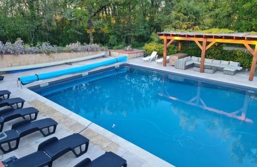 Maurens Appartement | Appartement spacieux avec piscine partagée à Maurens - 120 m²