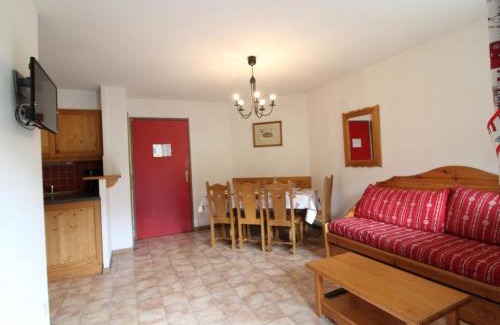 Val Cenis Appartement | Appartement spacieux pour 6 à Lanslevillard, au pied des pistes avec balcon et parking - FR-1-508-46
