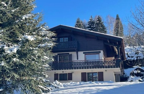 Combloux Appartement | App dans chalet pour 4 personnes vu Combloux village