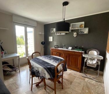 Bellevue Appartement | Appartement spacieux. P gratuit.plage à 13 min