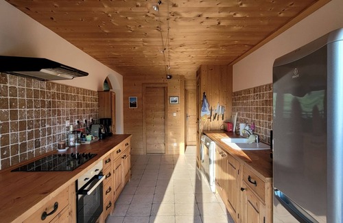 Samoens Appartement | Appartement Spacieux, Séjour et 2 Chambres Avec vue sur les Montagnes