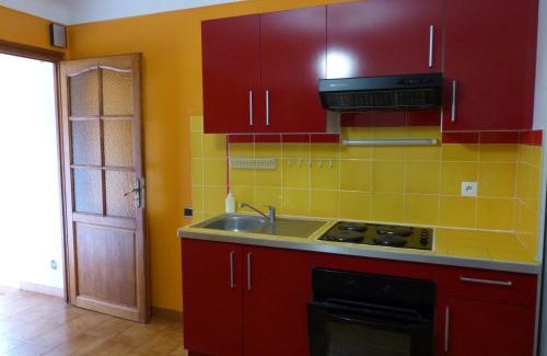 Moyen-Vernet Appartement | Appartement Stade Aime Giral