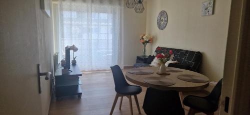 Courseulles-sur-Mer Appartement | Appartement T2 bord de mer résidence calme