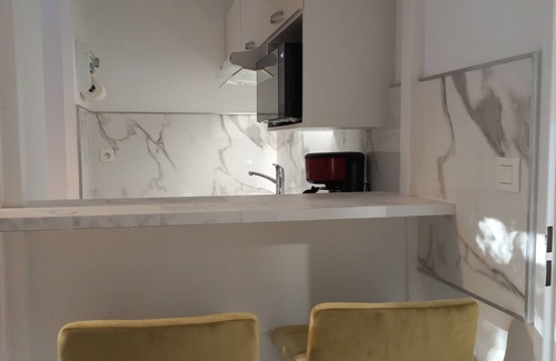 Toulouse North Appartement | Appartement T1 entièrement rénové en résidence avec parking privé
