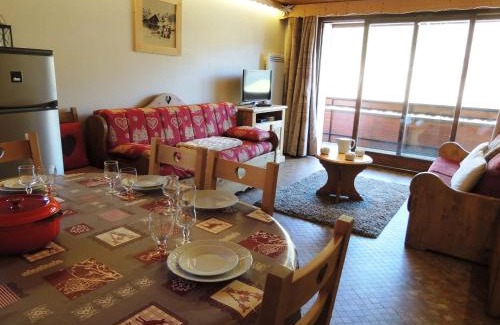 Les Gets Appartement | Appartement T2 au pied des pistes, cœur de village - 3 étoiles - 4 personnes - FR-1-598-65