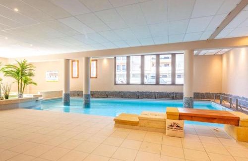 Saint-Lary-Soulan Appartement | Appartement T2+coin nuit 6 pers résidence de Cami Real au centre du village de saint Lary Soulan avec piscine intérieure+ sauna et hammam