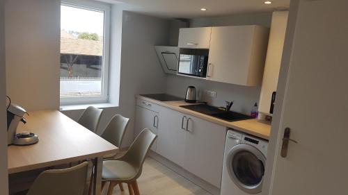 Bourgoin-Jallieu Appartement | Appartement T2 proche gare et centre Bourgoin