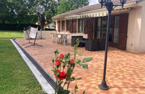 Givet Appartement | Appartement T3 dans pavillon avec terrasse et jardin